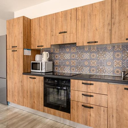 F11 Room 2, Private Room Two Single Beds Shared Bathroom In Shared Flat 姆西达 外观 照片